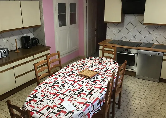 Spacieux Au Calme Avec Jardin, Ping-pong, Proche De Nancy/luneville, Ideal Famille Et Pro - Fr-1-584-37 펜션 *